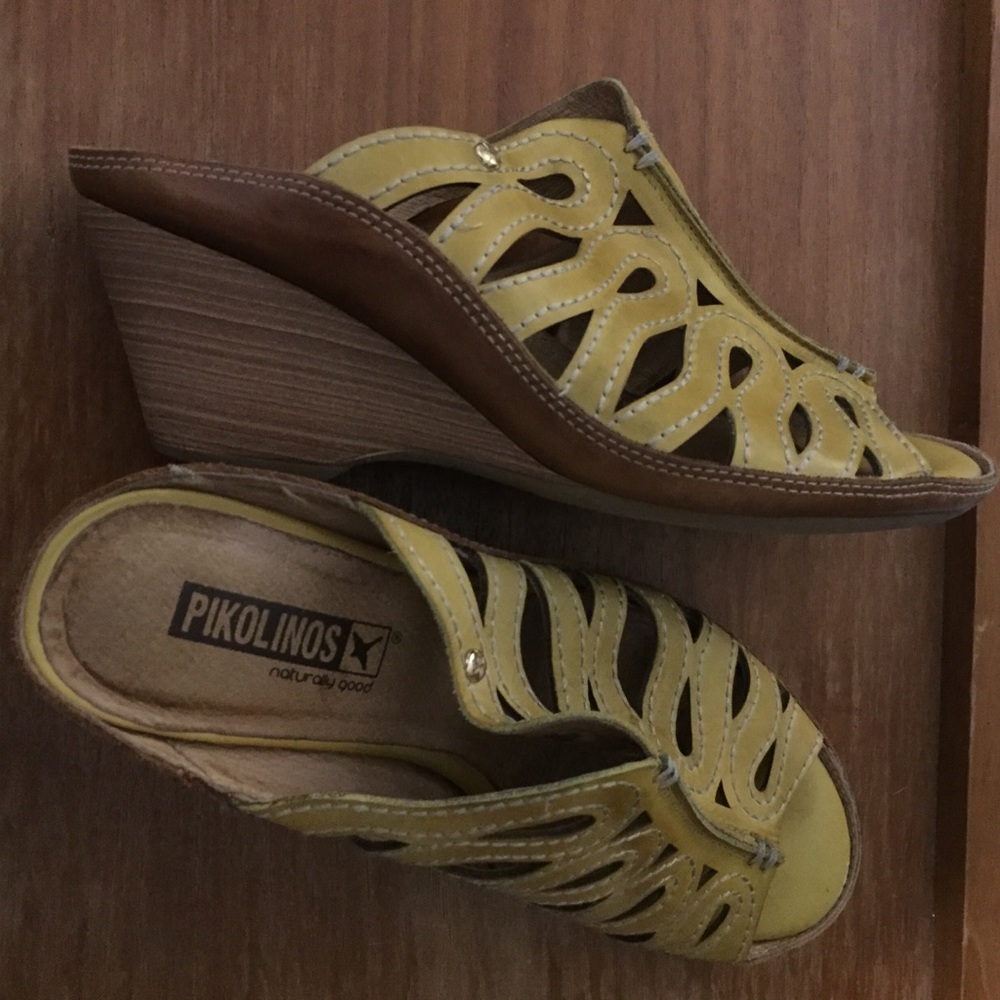 Pikolinos  wedge work slides open toe size 37